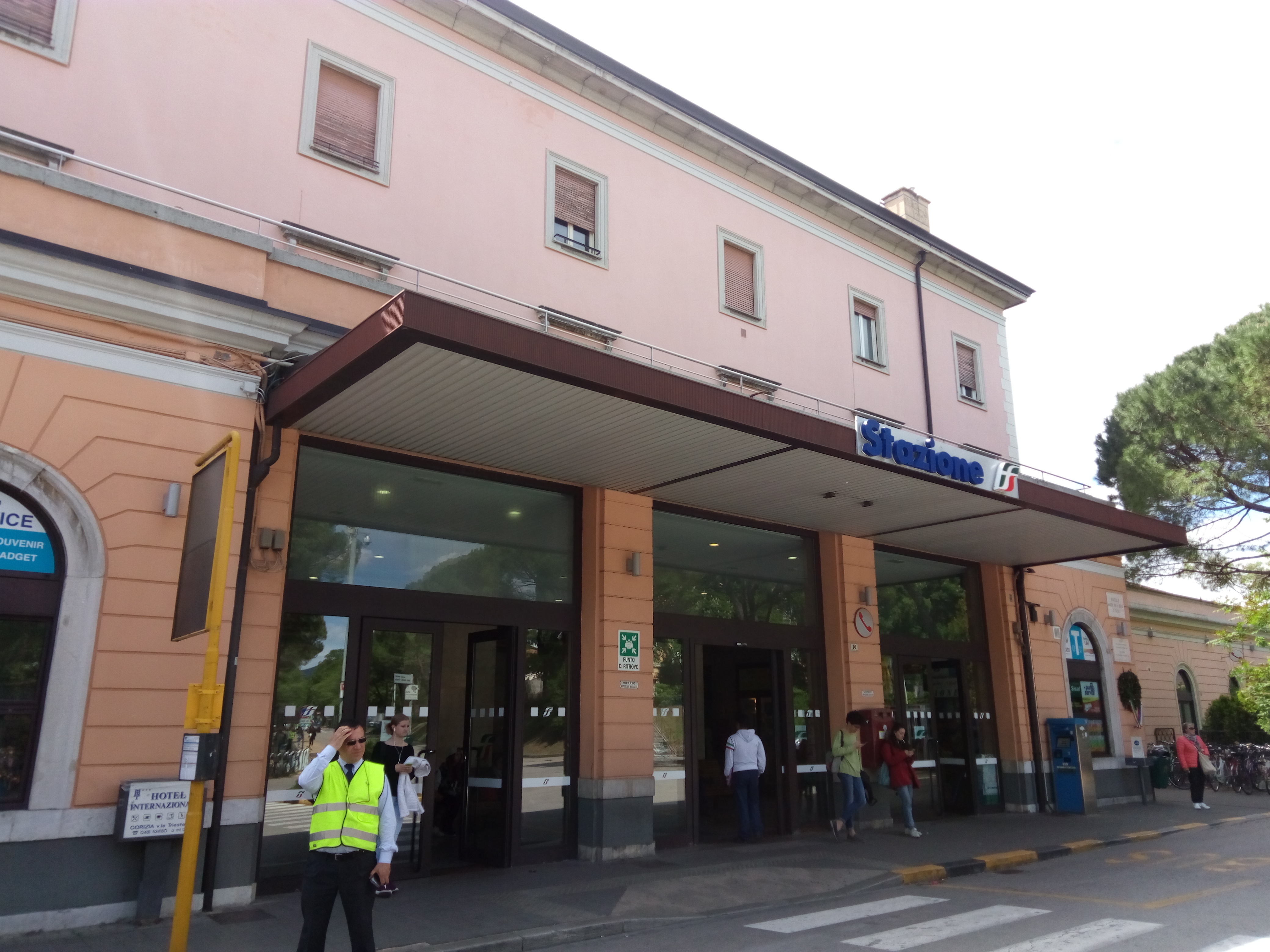 ゴリツィア駅（イタリア側）の駅舎