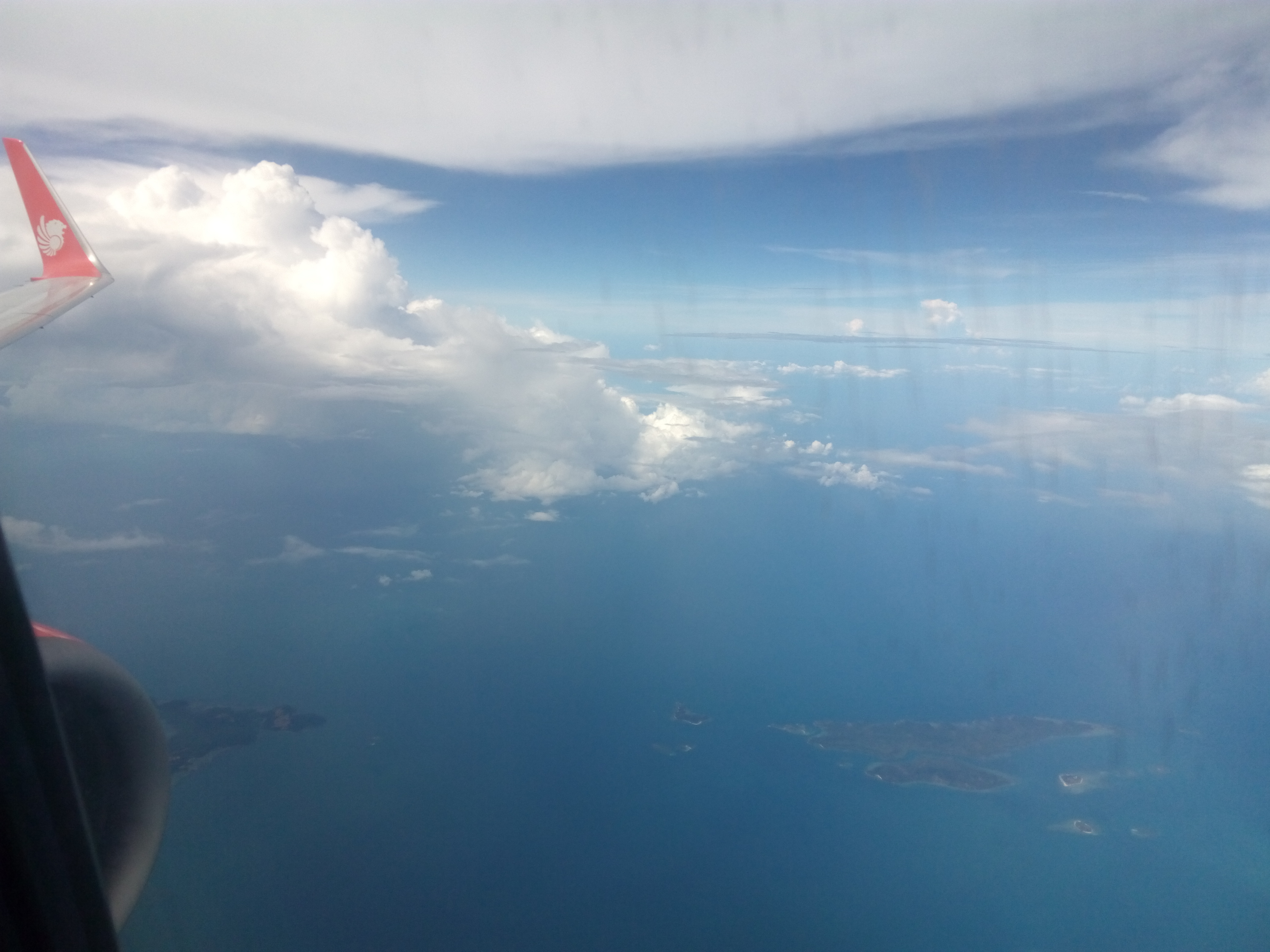 機窓から見えたインドネシアの島々
